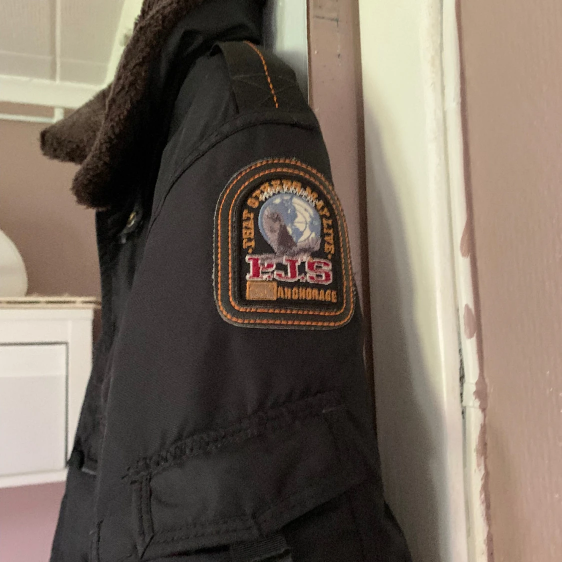 En parajumpers storlek medium. - 90