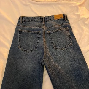 Jeans Boulevard  - Helt nya utan lappar, aldrig använda. Köpta för ca 1 månad sedan. 🌺