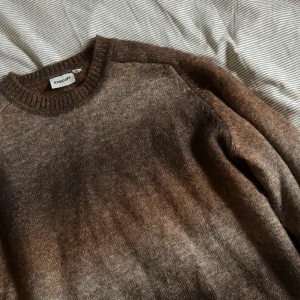 Stickad tröja - Stickad tröja från Kappahl. Storlek XL. True to size. Köpt November 2023. I nyskick! Inga skador eller fläckar.