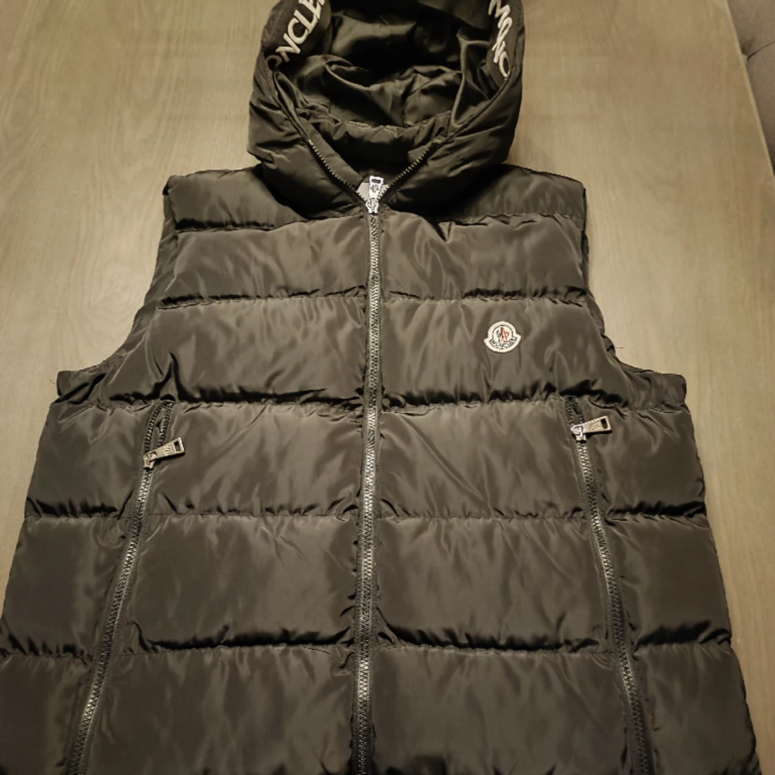 Moncler väst