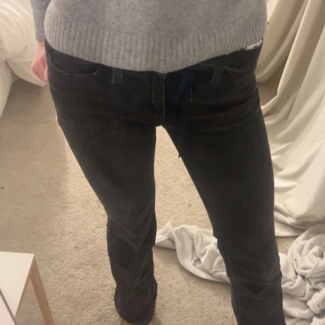 Svarta Levis jeans  - 91