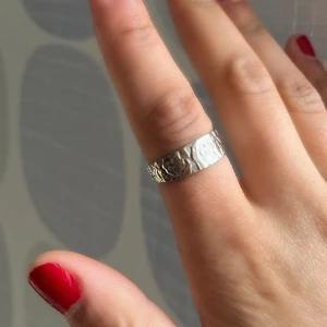 Rost fri silver ring  - Super fin och stilren rostfri justerbar ring, pilgrim inspirerad ❤️