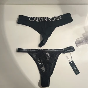 Trosor  - Båda oanvända och i storlek S 