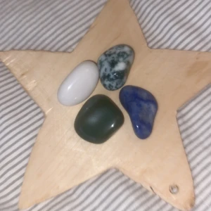 Kristaller  - 4 mysiga små kristaller❤️‍🔥