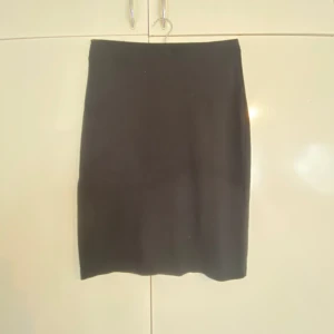 Kjol - Skriv för info 