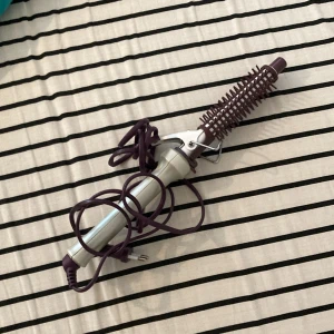 Rund värmeborste  - Rund värmeborste från BaByliss💗