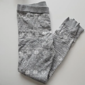 Leggings  - Mjuka och lite varmare leggings. Märke Esmara.  Storlek M/40-42