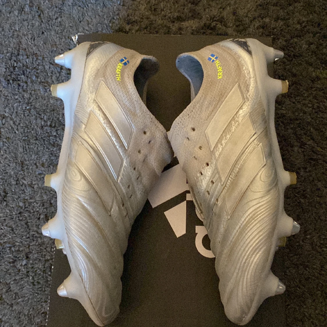 Emil Krafth fotbollskor - 90