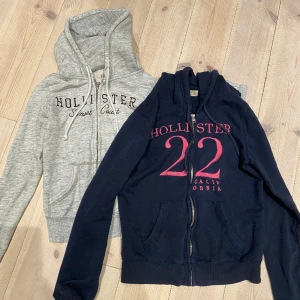 Hollister tröjor  - Säljer dessa sjukt sköna o snygga hollister tröjor. Väldigt fint skick! Båda är i strl XS/S. 150 kr/ st elle båda för 200 kr🫶🏻
