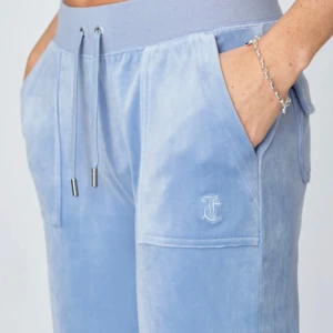 Juicy byxor  - Storlek XS och nyskick❤️ 1100 i nypris, pris kan diskuteras❤️❤️ Skriv gärna om ni är intresserade❤️