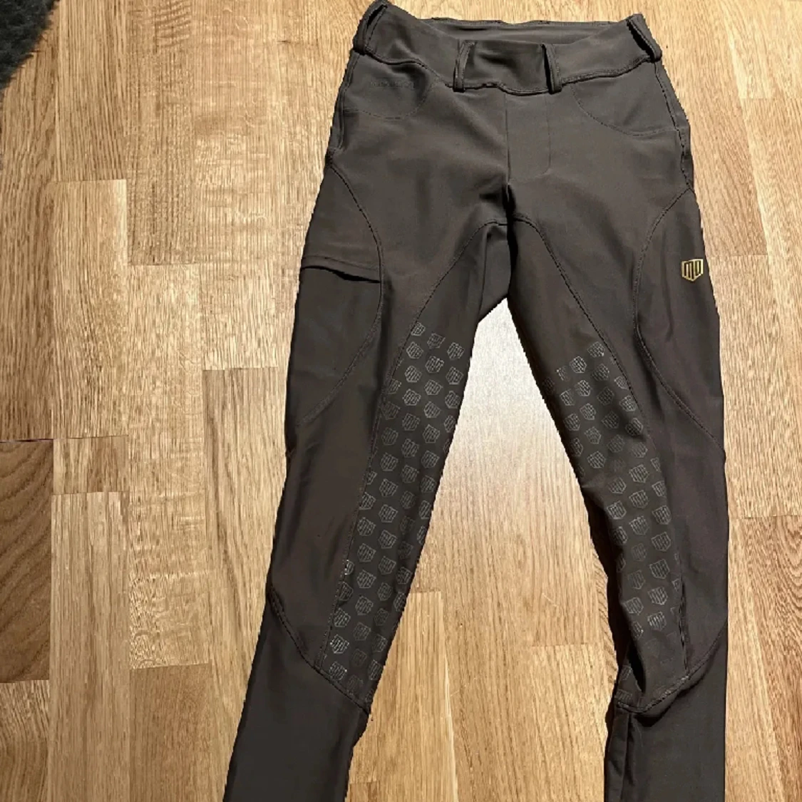 Maya delorez ridbyxor