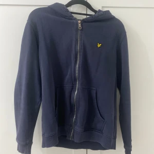 Hoodie - Pris kan diskuteras 