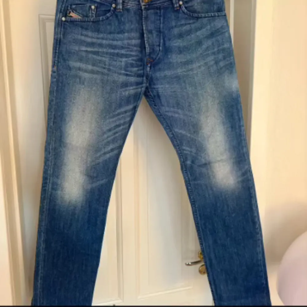 Ett par riktigt feta disel jeans storlek W33/34L aldrig använda helt nya.. Jeans & Byxor.
