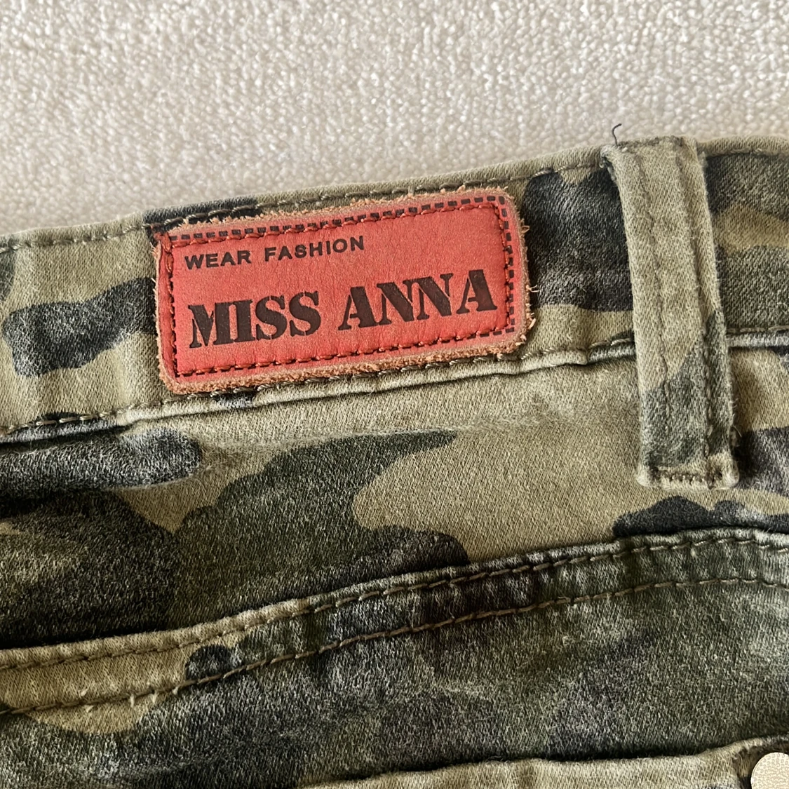 Kamouflage kjol  - 91