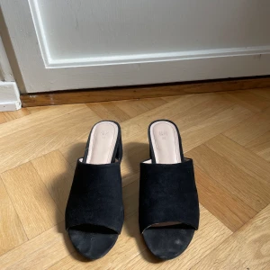 Mules - Låg klack och från HM