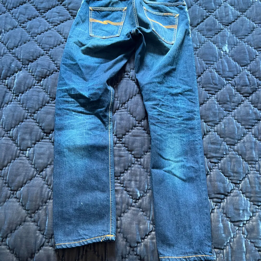 Nudie jeans med modellen denim!. Jeans & Byxor.