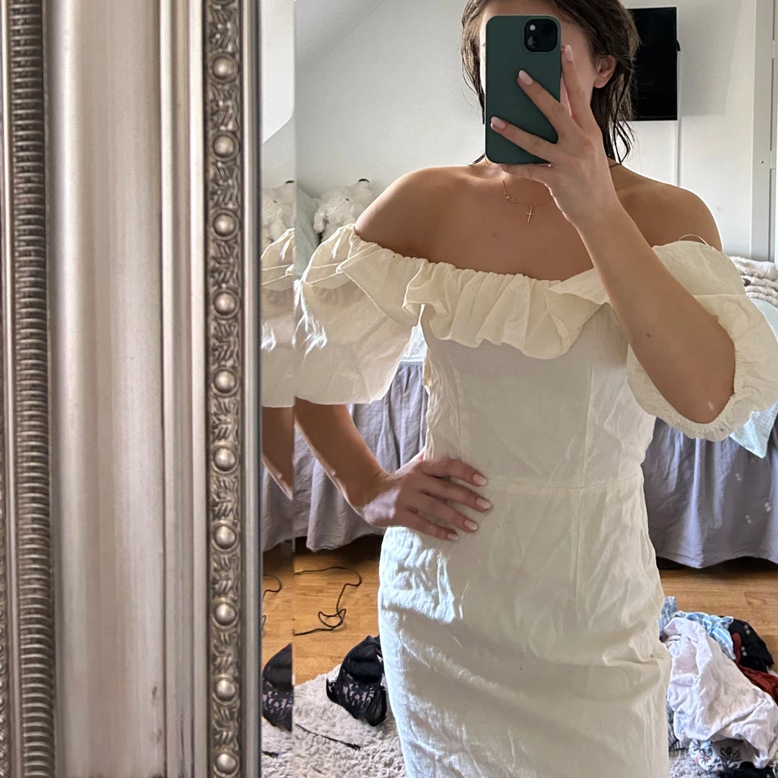 Offshoulder klänning - 90