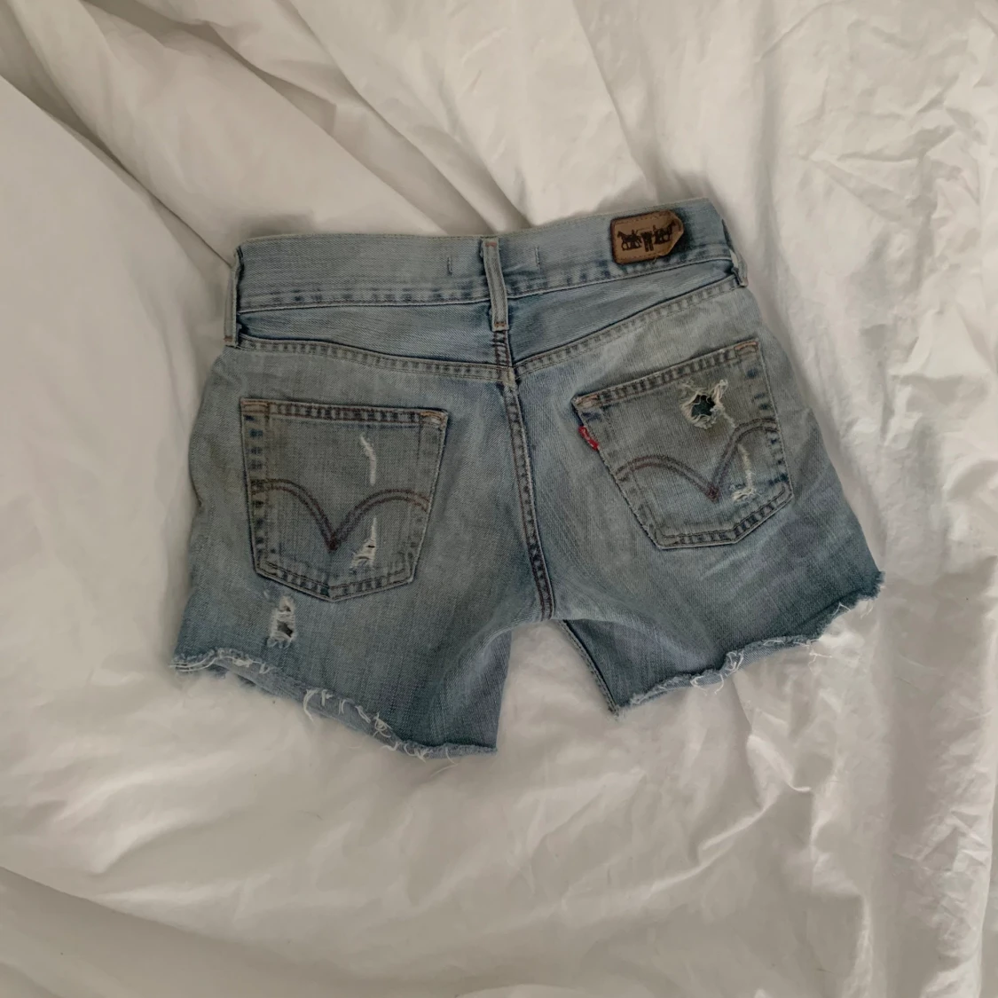 Lågmidjade jeansshorts  - 90