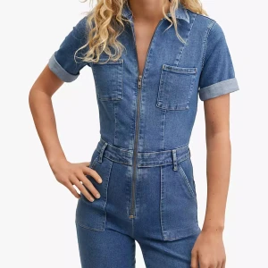 Mango Denim Jumpsuit - Sparsamt använd och jättefin! Stl 36/S. Möts upp i centrala Stockholm eller postar med PostNord.