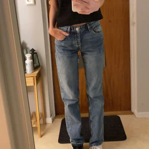 Mid rise jeans Zara - Fina mid rise jeans från Zara i storlek 36 💓 