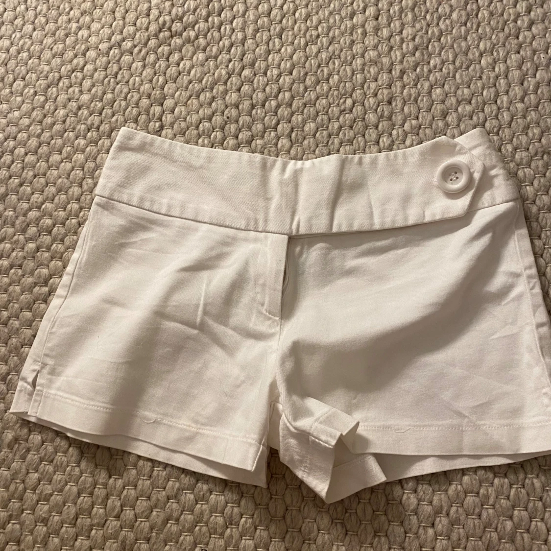 Lågmidjade shorts