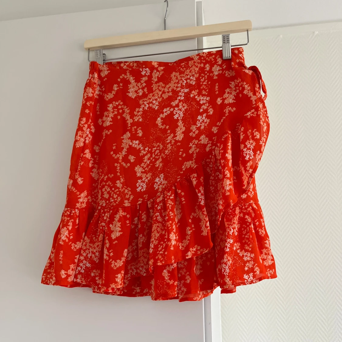 Blommig ny kjol Soaked in luxury 