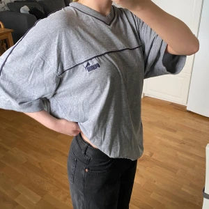Puma T-shirt - Grå Puma tröja i bra skick.