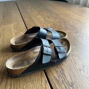 Birkenstock  - Använda svarta birkenstock