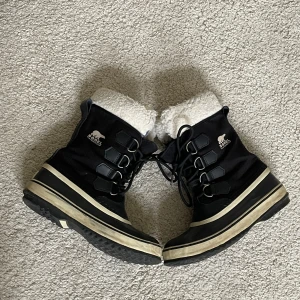 Sorel boots - Black sorel boots Size 37 Worn but very good condition   Open for offers :) Dm before buying