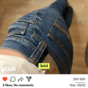 Mörk blå jeans  - Mörk blå säljs för det inte passade mig 