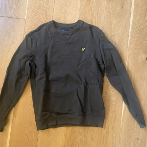 LYLE&SCOTT sweatshirt  - Inga tecken på användning  Mörkgrön 