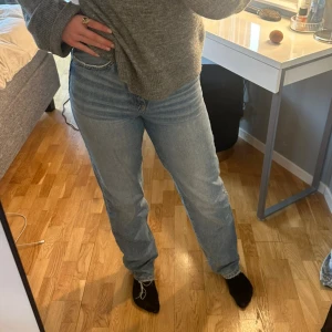 Jeans - Snygga jeans från bikbok