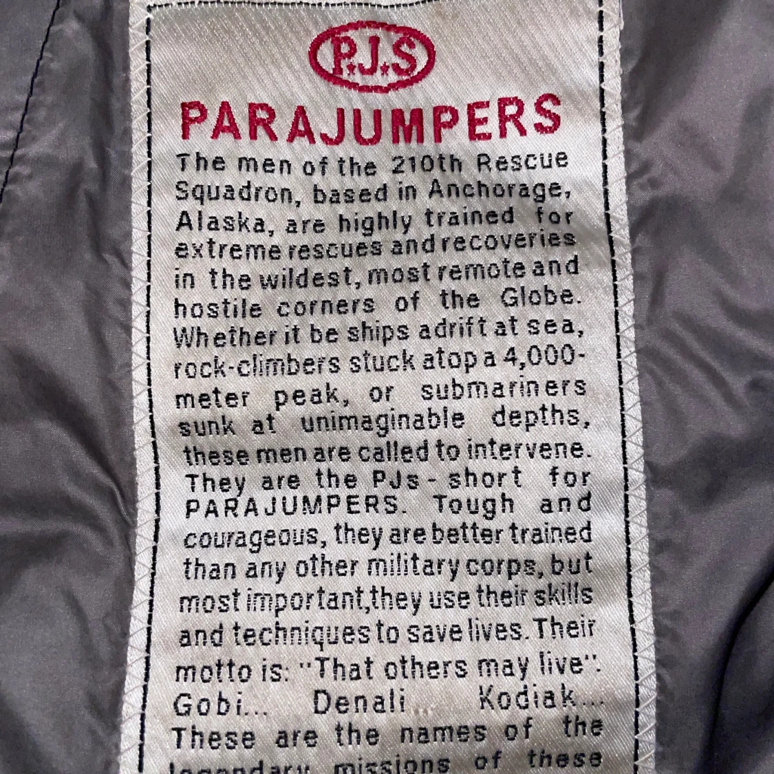 Parajumpers Svart väst M  - 92