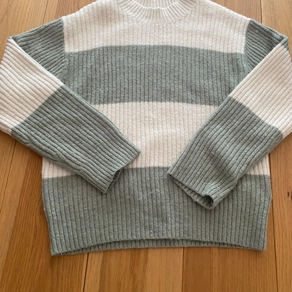 stickad tröja - 90