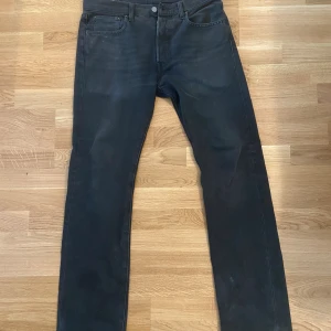 Levis 501  - Gråa 501 levis  31x32