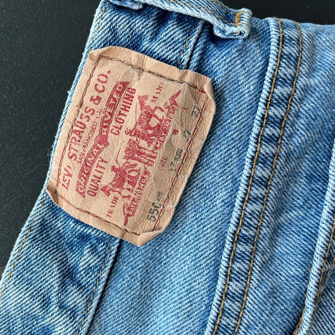 550 Levi’s jeans shorts, low waist relaxed fit