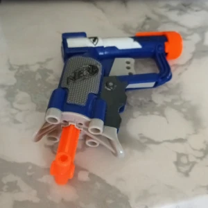 Fin nerf pistol  - Liten 