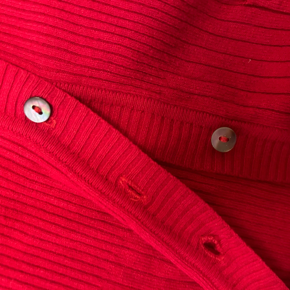 Söt röd kofta/tröja  - 91