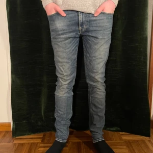 tiger of sweden jeans - säljer mina feta tiger of sweden jeans i extremt gott skick,modellen är pistolero, tveka inte att höra av er vid frågor! mvh johan!