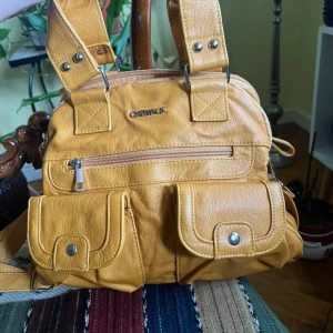 Vintage väska  - Jättefin Vintage väska med massa fickor 😍