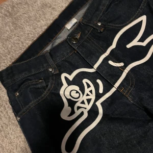 Icecream Running Dog jeans - Billiga jeans. Sitter som strl 30. Grym passform Ge mig prisförslag Endast haft på fåtal gånger