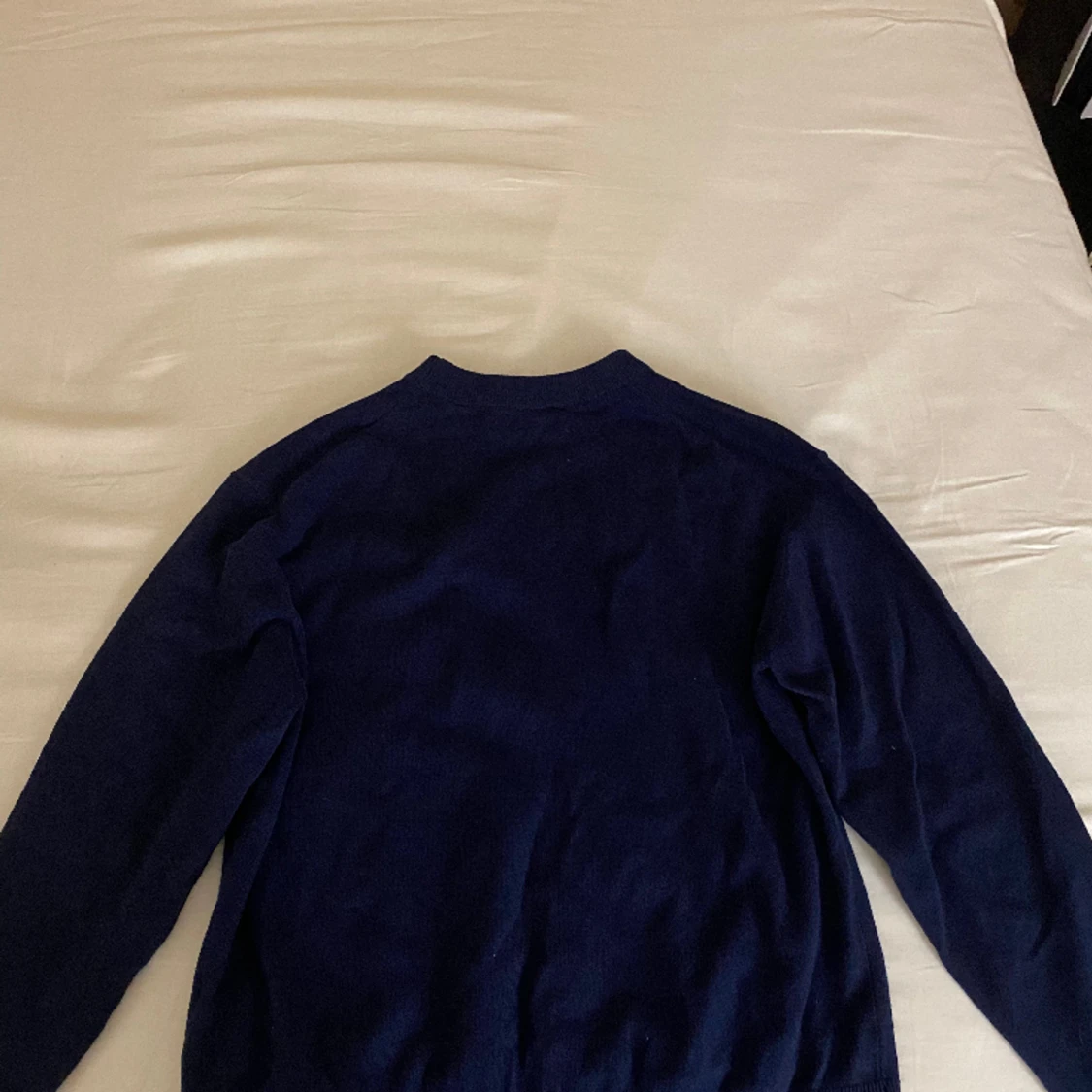 Marinblå tröja