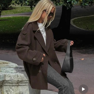 Brun kappa - Brun kappa ifrån Moa Mattssons kollektion med nakd🤎