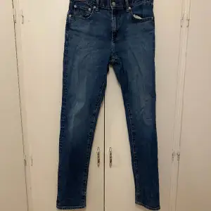 Snygga straight jeans från uniqlo!