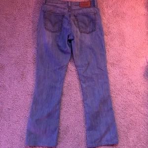 Levi’s jeans  - Lågmidjade Levis jeans som är för små för mig ❤️