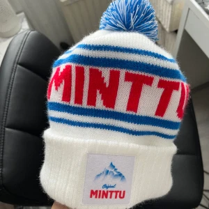 Minttu mössa - Helt ny!!