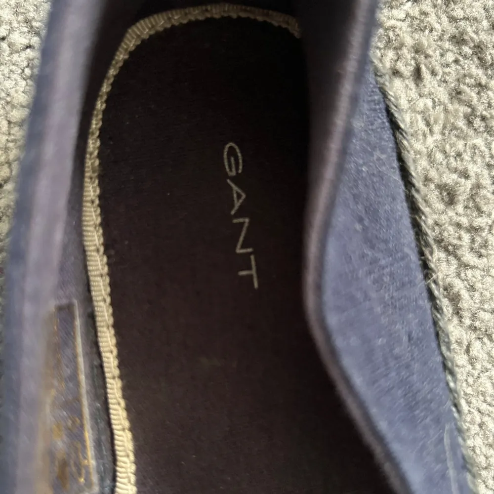 Helt oanvända skor från märket Gant med prislappen kvar✨ Endast testade i butik men aldrig använda utomhus. Skor.