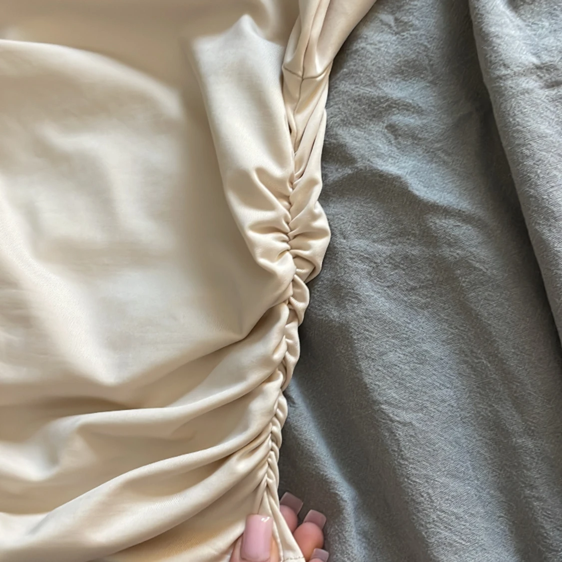 Beige/vit tröja  - 91