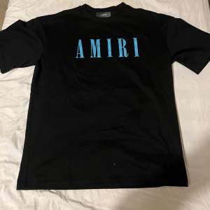 En Amiri T-shirt i oversize. Helt ny och i bästa tänkbara skick. Tjockt och bra material.