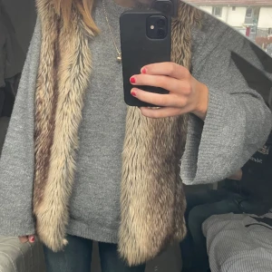 Päls väst - Supersnygg och trendig pälsväst💥💕